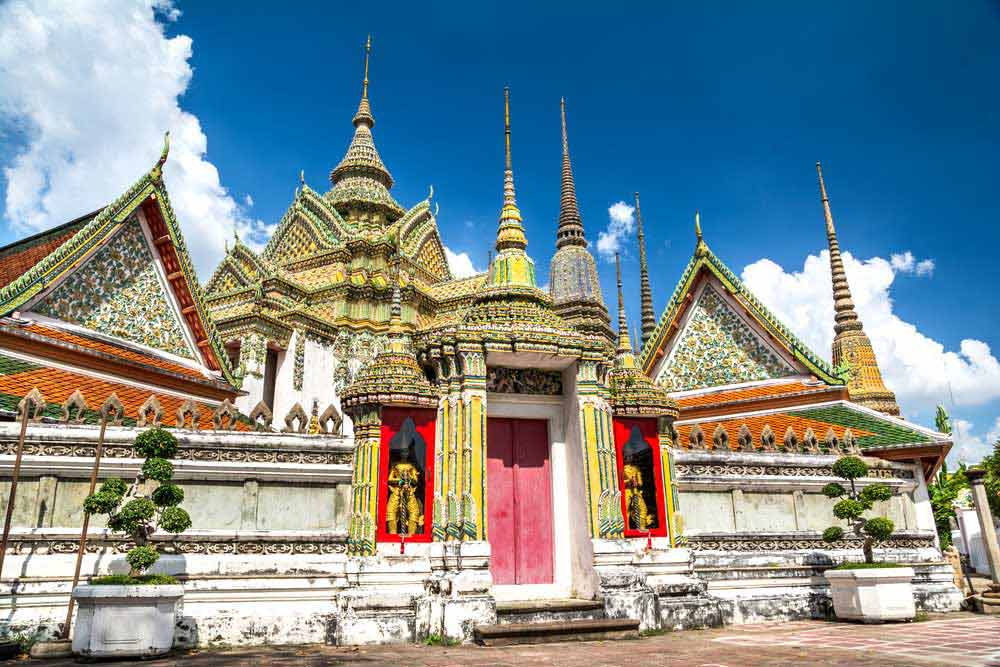 Wat Pho là ngôi chùa cổ lâu đời nổi tiếng tại Thái Lan