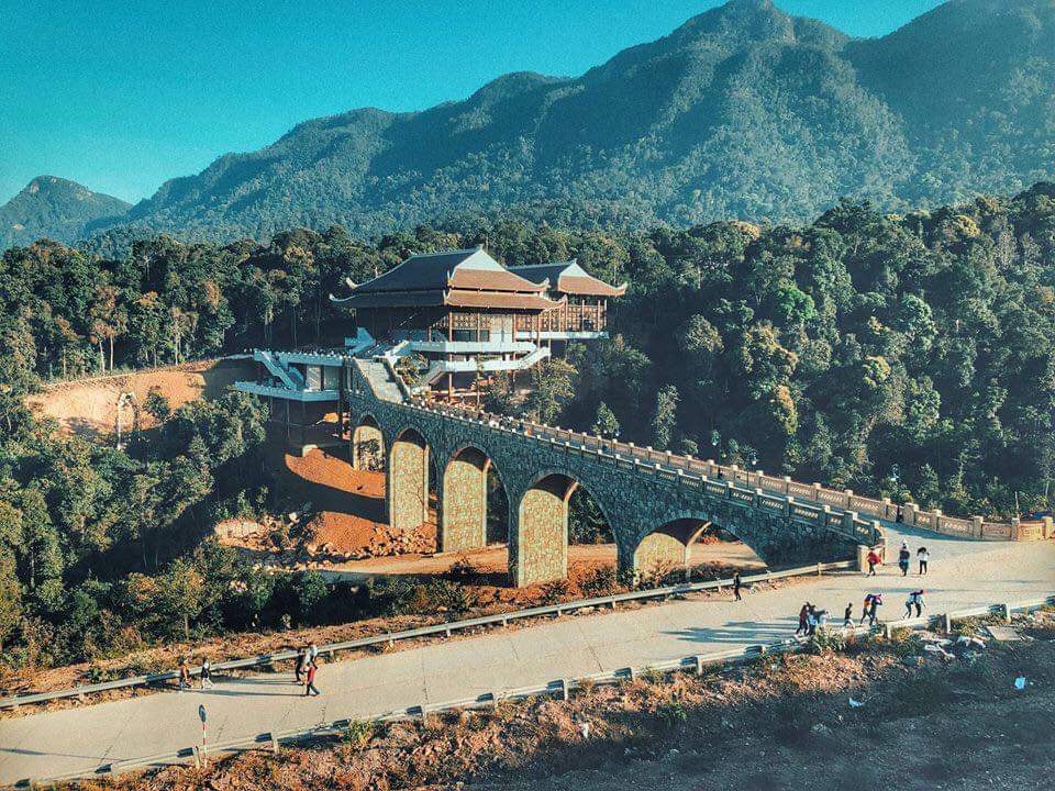 Danh thắng Yên Tử là một trong những nơi đẹp nhất tại Quảng Ninh