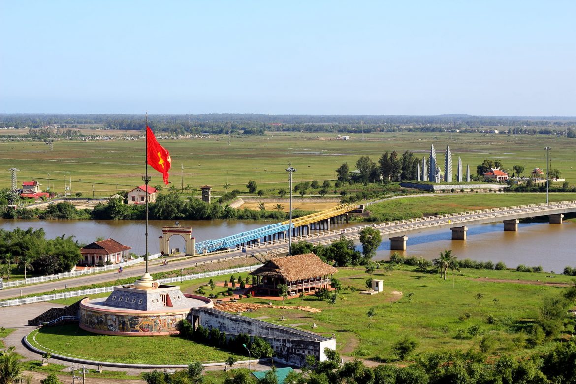 Di tích cầu Hiền Lương và sông Bến Hải tại Quảng Trị