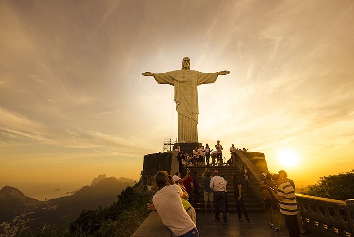 Khám phá vẻ đẹp kỳ bí của tượng chúa cứu thế ở Brazil