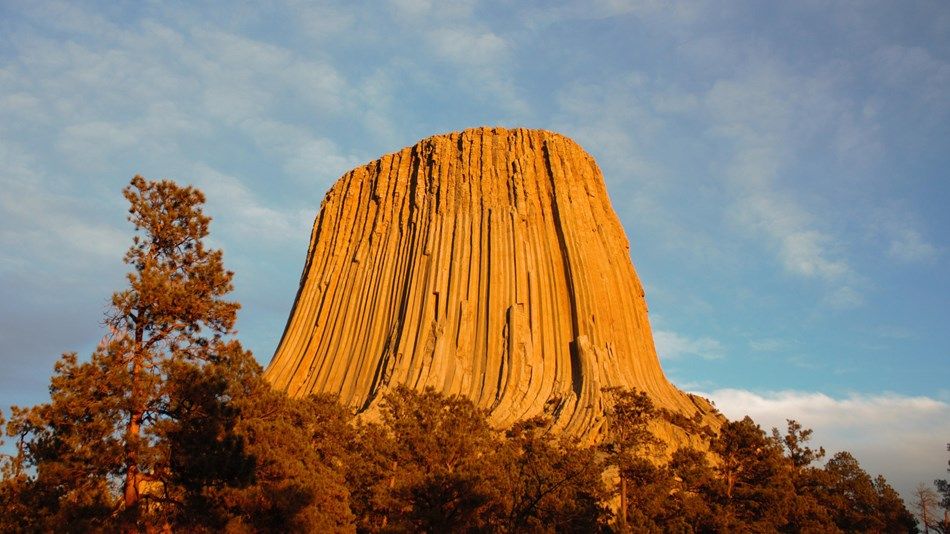 Tháp Quỷ – Đá nguyên khối có bề dày lịch sử của nước Mỹ
