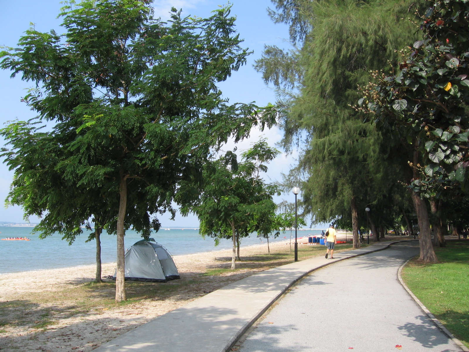 Các công viên ven biển ở Singapore rất yên bình, thư thả