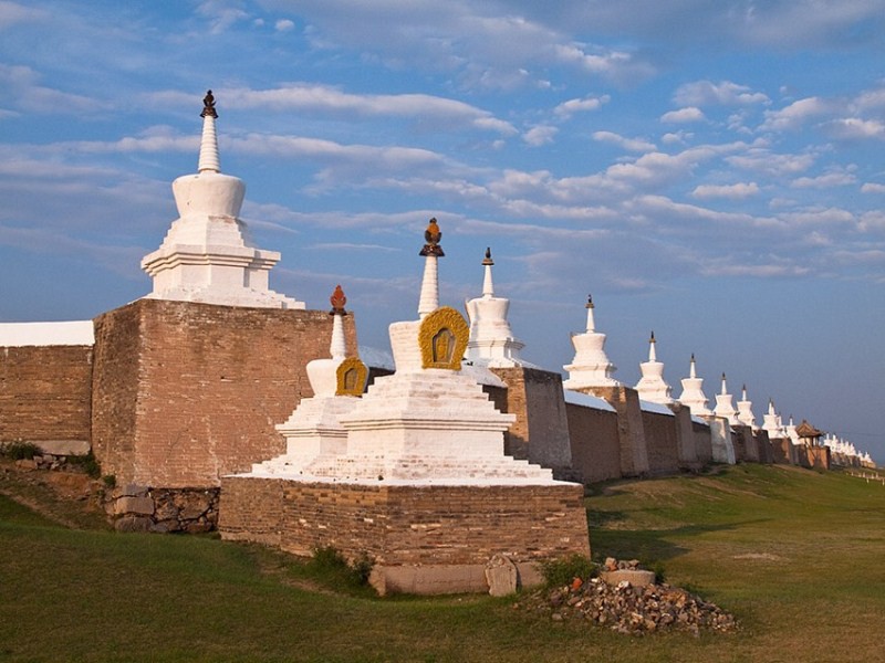 Tu viện Erdene Zuu ở Mông Cổ